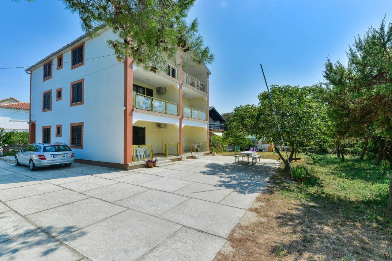 Apartmani Jelena Petrcane Εξωτερικό φωτογραφία
