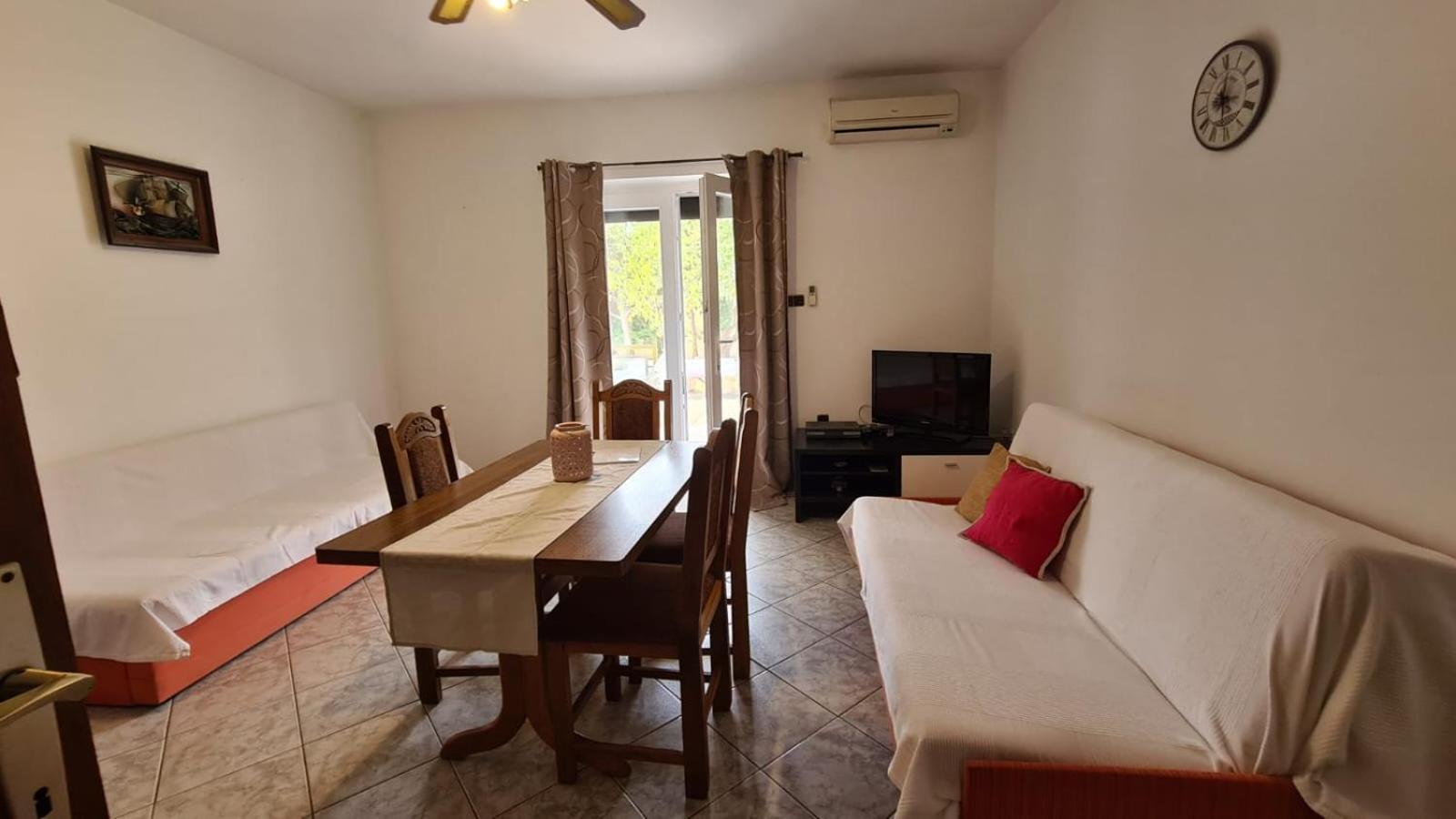 Apartmani Jelena Petrcane Δωμάτιο φωτογραφία
